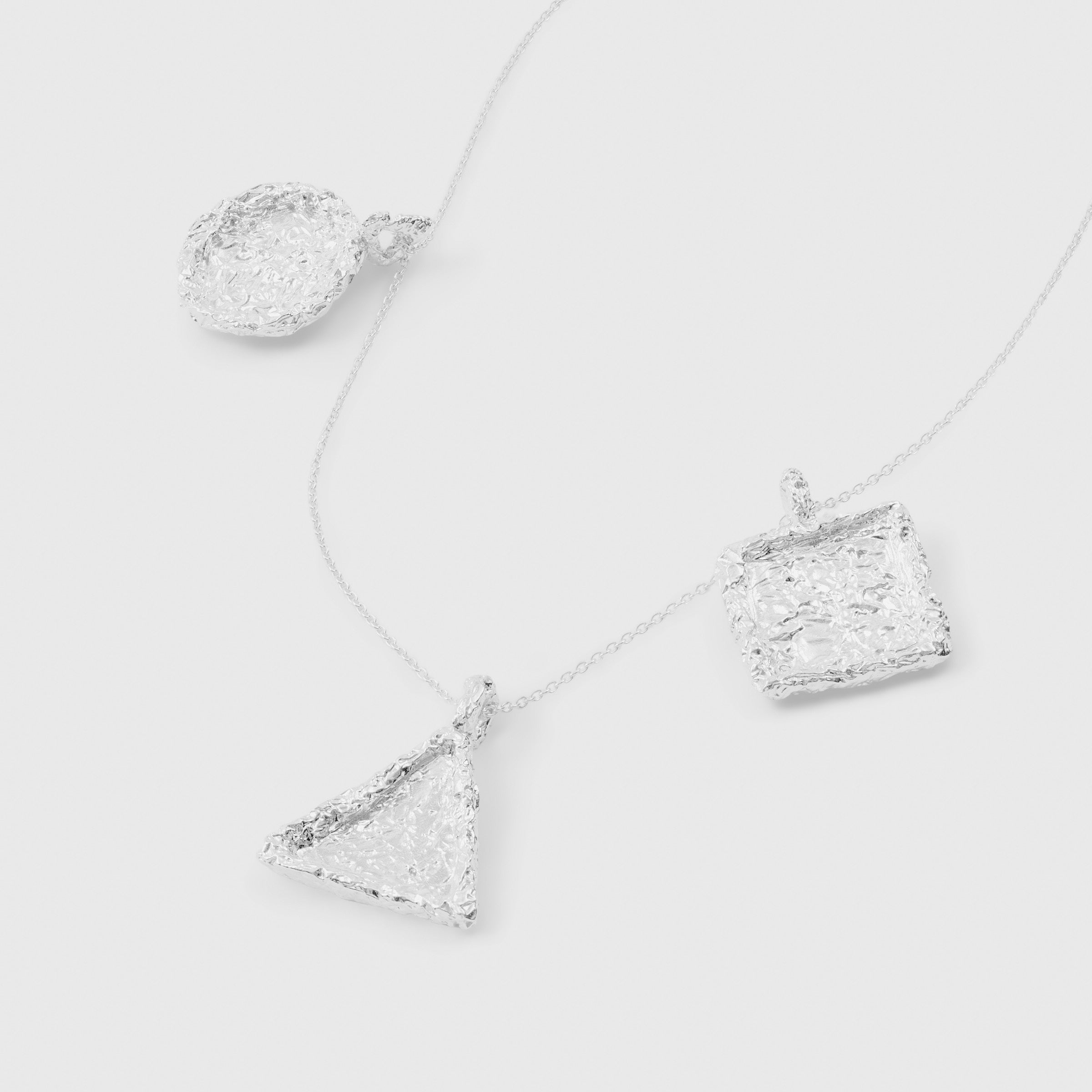 Soft Circle Pendant (925 Silver)