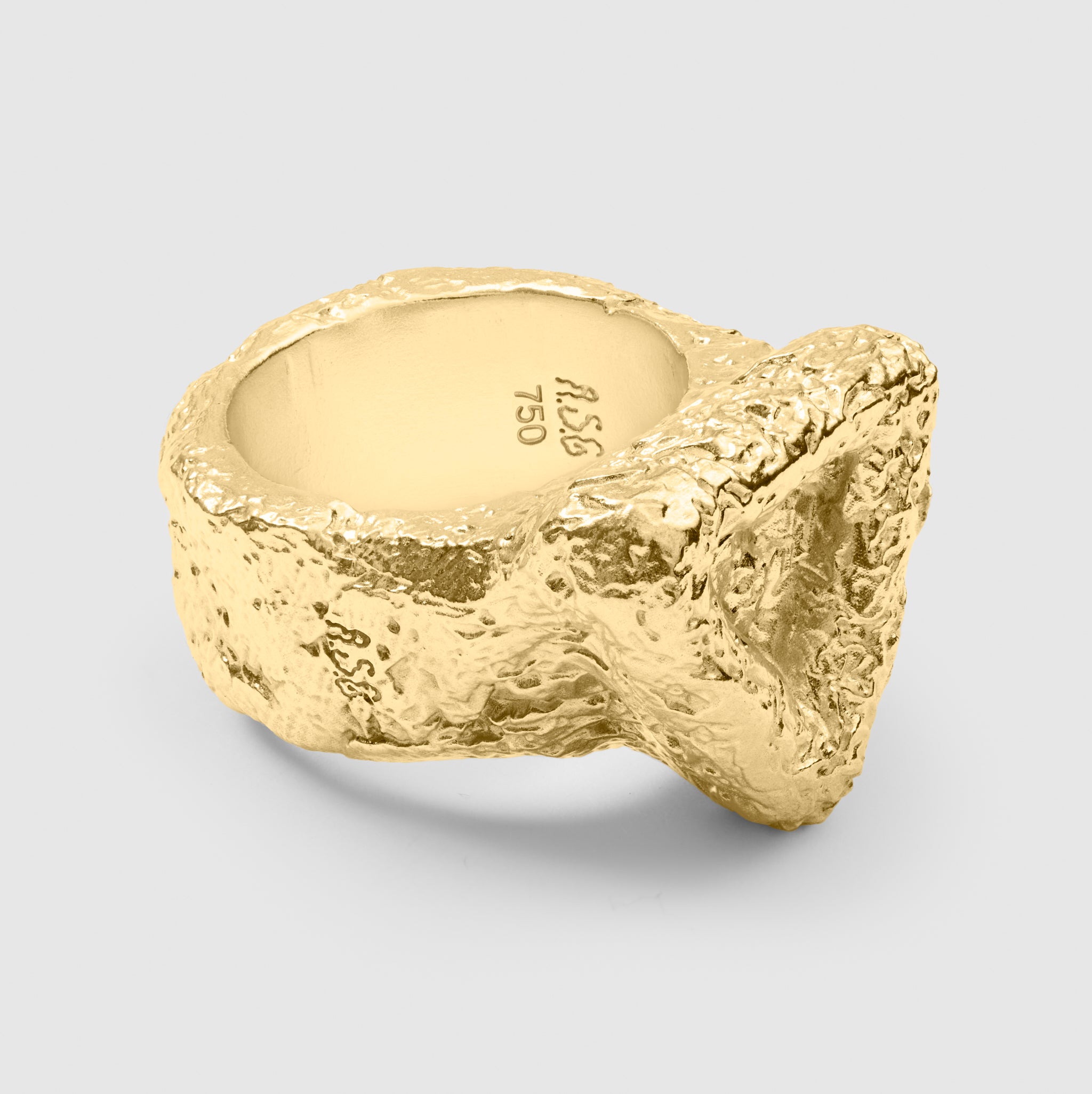 Rigid Triangle Ring (18K Gold)