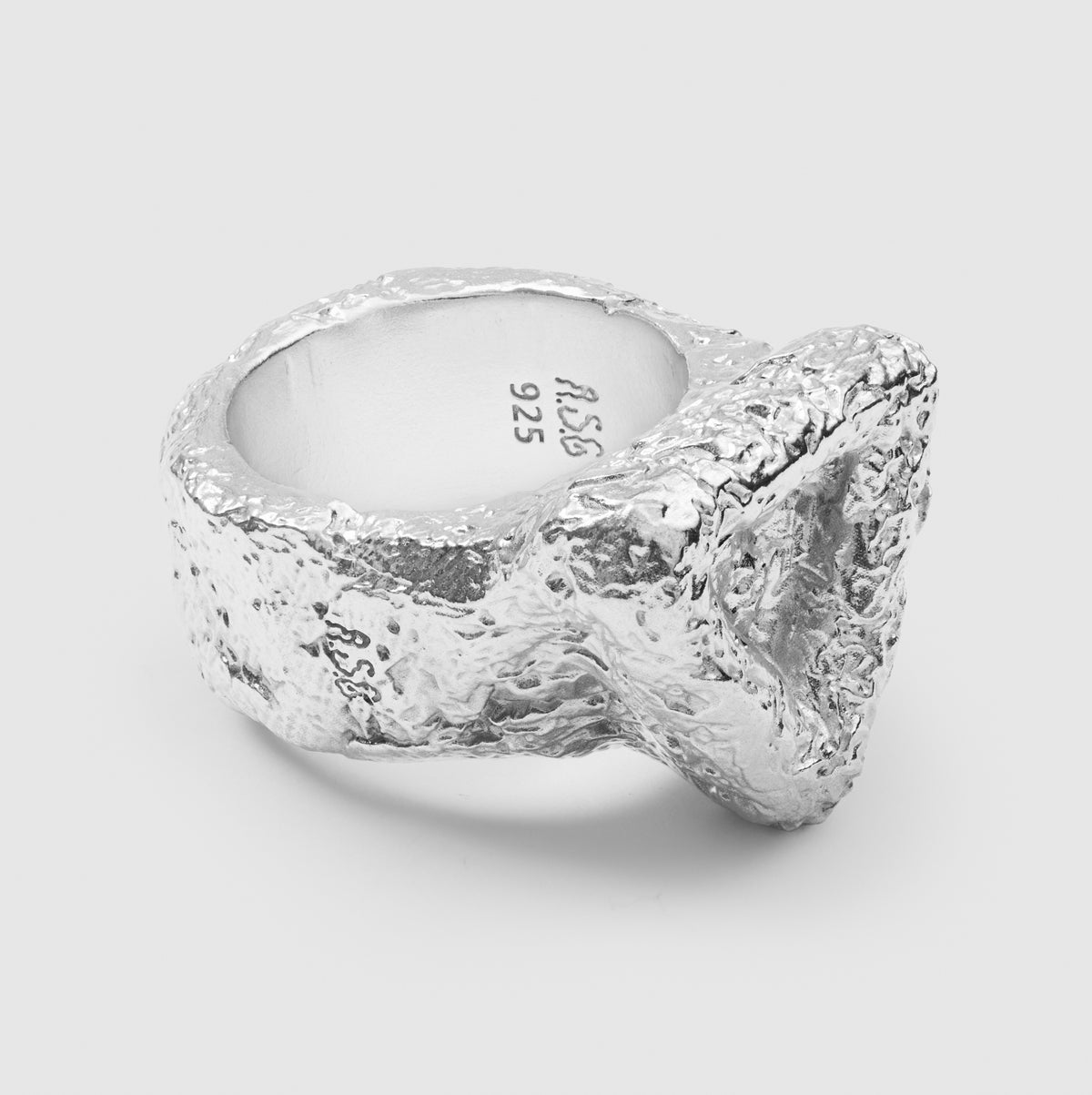 Rigid Triangle Ring (925 Silver)