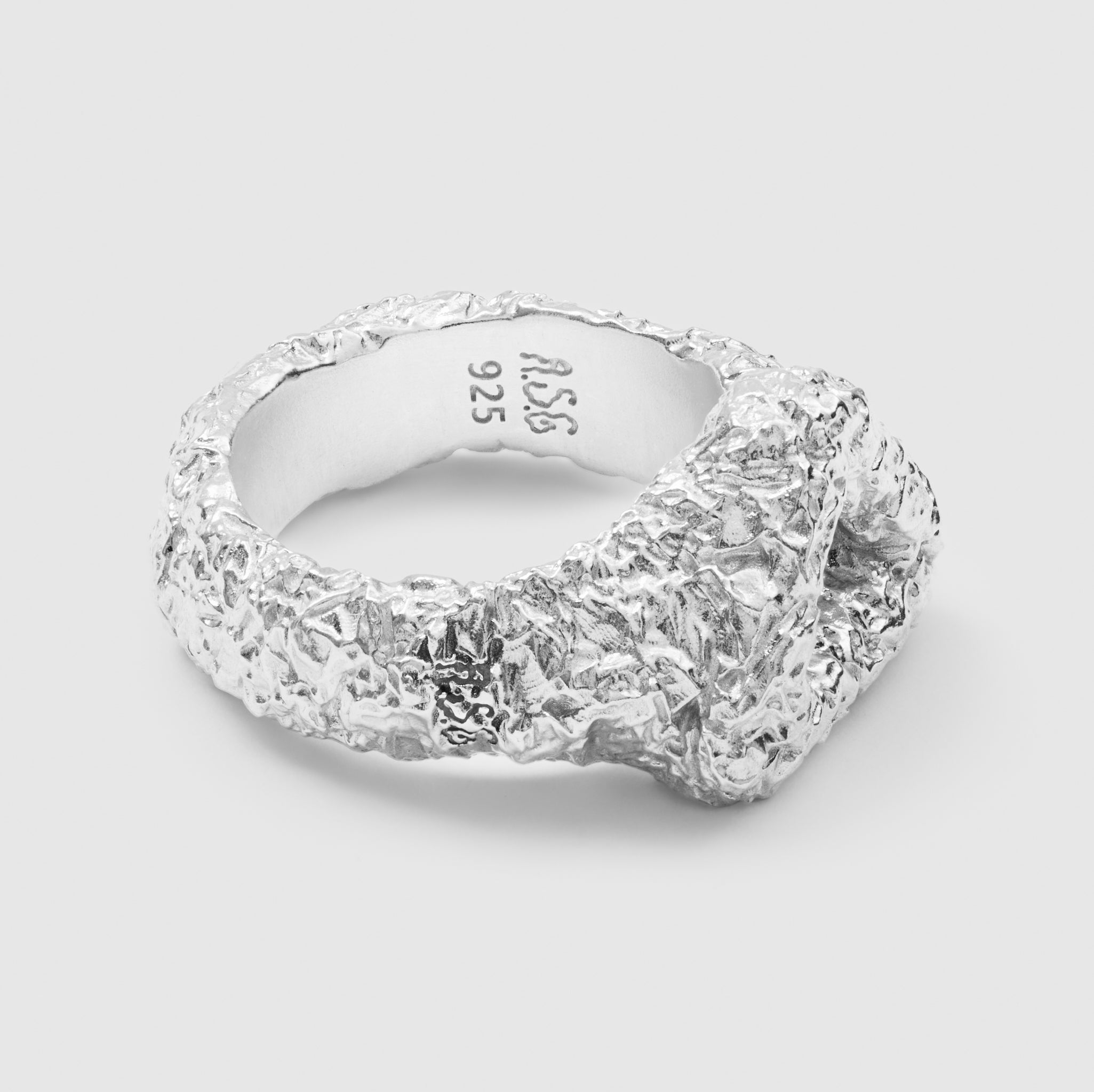 Soft Triangle Ring (925 Silver)
